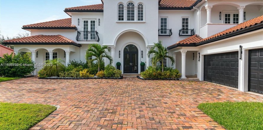 Villa ou maison à Fort Lauderdale, Floride 7 chambres, 539.48 m2 № 670001