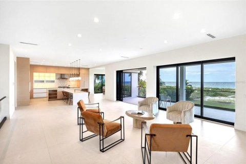 House in Longboat Key, Florida 4 bedrooms, 683.02 sq.m. № 1279072 - photo 5