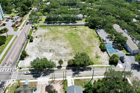 Terreno en venta en Clearwater, Florida № 1341152 - foto 3