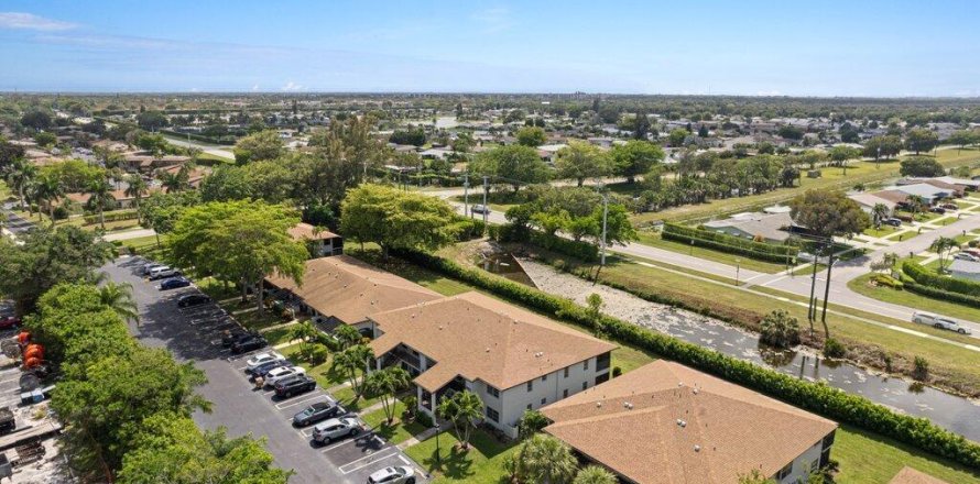 Condo à Delray Beach, Floride, 2 chambres  № 1121045