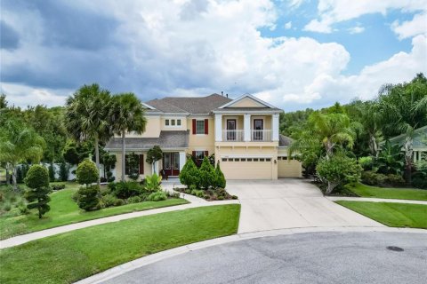 House in Land O' Lakes, Florida 5 bedrooms, 379.23 sq.m. № 1261939 - photo 2