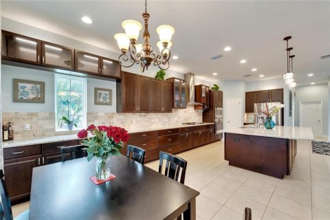 House in Land O' Lakes, Florida 5 bedrooms, 379.23 sq.m. № 1261939 - photo 22