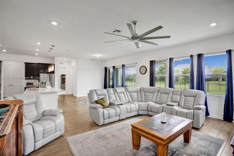 Villa ou maison à vendre à Loxahatchee Groves, Floride: 5 chambres, 312.24 m2 № 436350 - photo 15