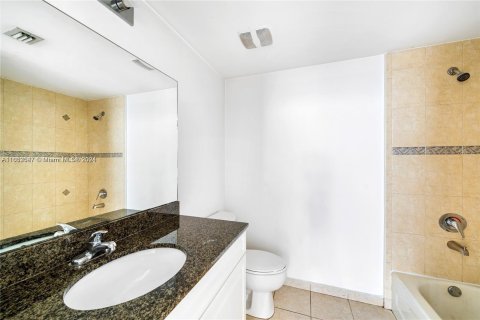 Condominio en venta en Miami, Florida, 2 dormitorios, 145.3 m2 № 1413920 - foto 7