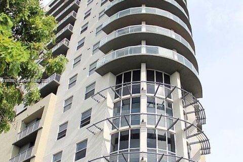 Condominio en venta en Miami, Florida, 2 dormitorios, 145.3 m2 № 1413920 - foto 1