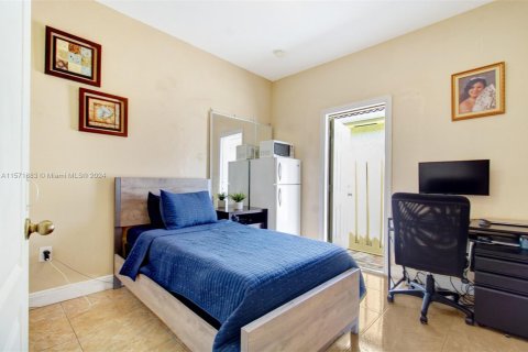 Villa ou maison à vendre à Cutler Bay, Floride: 3 chambres, 141.12 m2 № 1128684 - photo 18