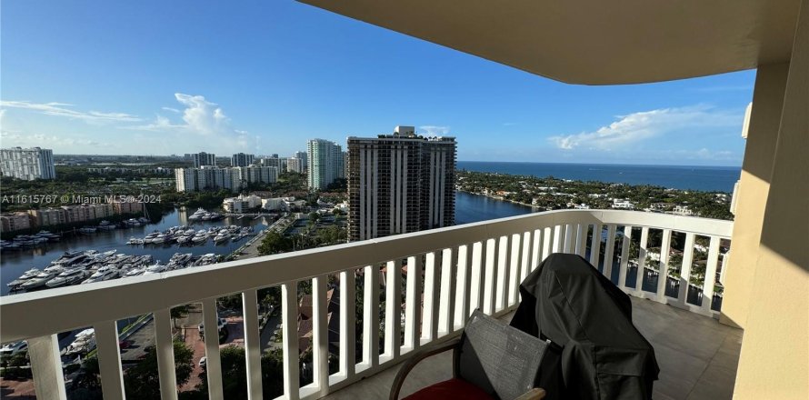 Condominio en Aventura, Florida, 1 dormitorio  № 1237971