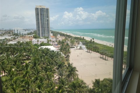 Copropriété à vendre à Miami Beach, Floride: 1 chambre, 93.83 m2 № 1305434 - photo 1