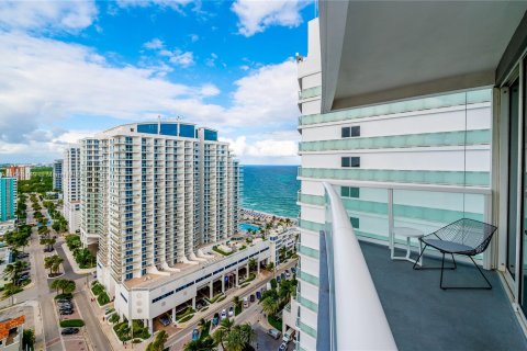 Condo in Fort Lauderdale, Florida, 2 bedrooms  № 1324549 - photo 21