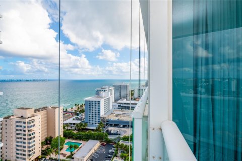 Condo in Fort Lauderdale, Florida, 2 bedrooms  № 1324549 - photo 26