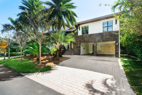 House in Key Biscayne, Florida 5 bedrooms, 359.07 sq.m. № 846131 - photo 30
