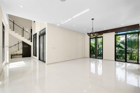 Villa ou maison à vendre à Key Biscayne, Floride: 5 chambres, 359.07 m2 № 846131 - photo 10