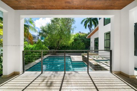 Villa ou maison à vendre à Key Biscayne, Floride: 5 chambres, 359.07 m2 № 846131 - photo 26