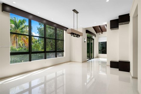 Casa en venta en Key Biscayne, Florida, 5 dormitorios, 359.07 m2 № 846131 - foto 11