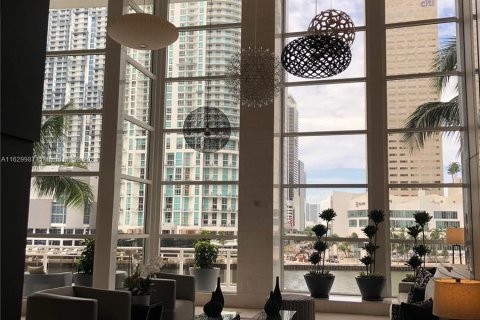 Condominio en venta en Miami, Florida, 4 dormitorios, 265.7 m2 № 1290741 - foto 4