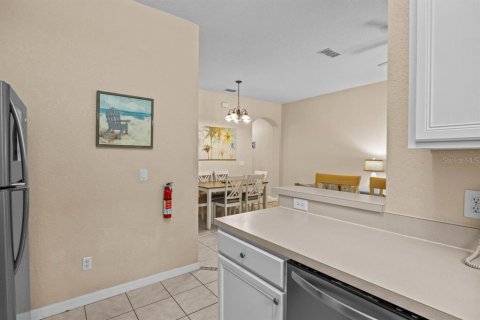 Townhouse in Davenport, Florida 3 bedrooms, 138.61 sq.m. № 1114924 - photo 10