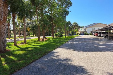 Condominio en venta en New Port Richey, Florida, 1 dormitorio, 75.81 m2 № 1378195 - foto 17