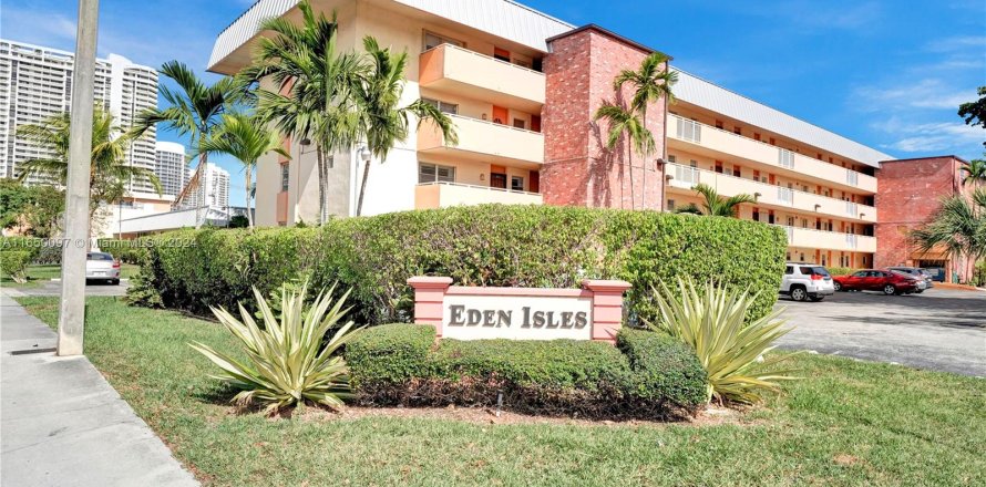 Condo in North Miami Beach, Florida, 1 bedroom  № 1332600