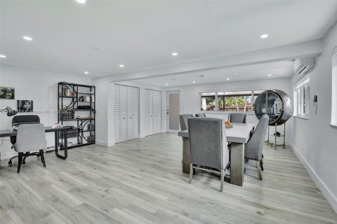 Casa en venta en Hollywood, Florida, 3 dormitorios № 1330420 - foto 17