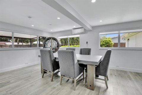 Casa en venta en Hollywood, Florida, 3 dormitorios № 1330420 - foto 18