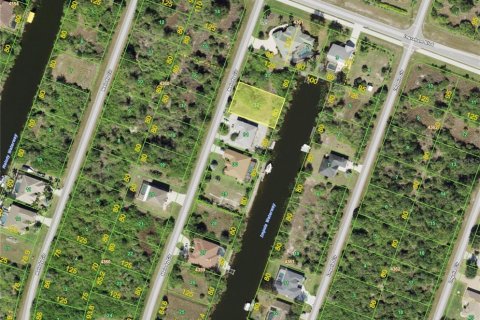 Terreno en venta en Port Charlotte, Florida № 216110 - foto 1