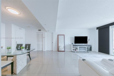 Copropriété à vendre à Dania Beach, Floride: 2 chambres, 94.76 m2 № 1345797 - photo 10