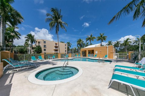 Copropriété à vendre à Dania Beach, Floride: 2 chambres, 94.76 m2 № 1345797 - photo 18