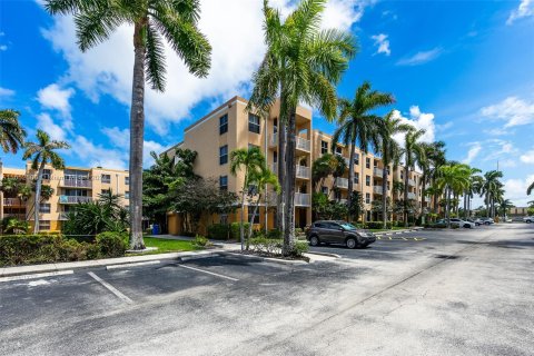 Copropriété à vendre à Dania Beach, Floride: 2 chambres, 94.76 m2 № 1345797 - photo 24