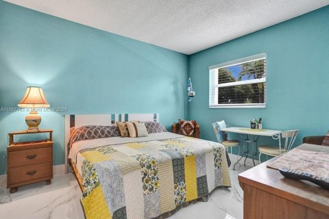 Condo in Dania Beach, Florida, 2 bedrooms  № 1116482 - photo 15
