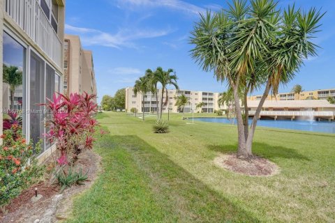 Condominio en venta en Dania Beach, Florida, 2 dormitorios, 106.28 m2 № 1116482 - foto 28