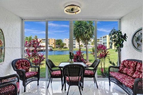 Condominio en venta en Dania Beach, Florida, 2 dormitorios, 106.28 m2 № 1116482 - foto 7