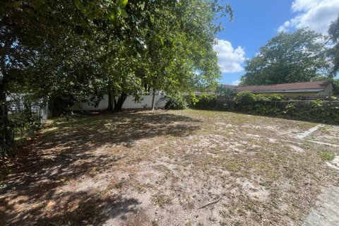 House in Miami, Florida 4 bedrooms, 134.99 sq.m. № 1177353 - photo 12