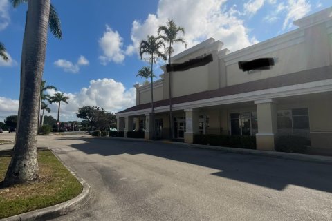 Propiedad comercial en venta en West Palm Beach, Florida № 1177426 - foto 10