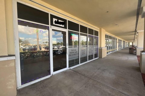 Propiedad comercial en venta en West Palm Beach, Florida № 1177426 - foto 23