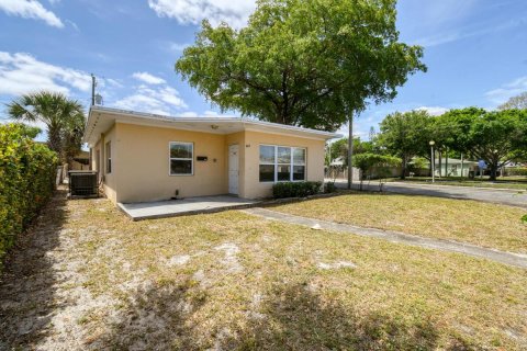 Villa ou maison à vendre à West Palm Beach, Floride: 3 chambres, 116.03 m2 № 1127634 - photo 6