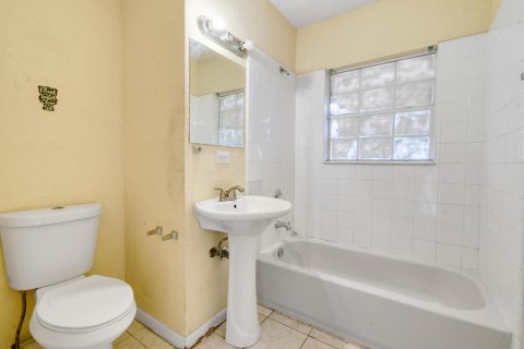 Casa en venta en West Palm Beach, Florida, 3 dormitorios, 116.03 m2 № 1127634 - foto 12