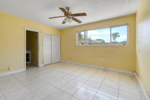 House in West Palm Beach, Florida 3 bedrooms, 116.03 sq.m. № 1127634 - photo 7