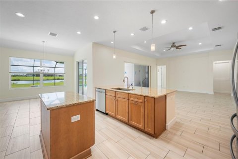 Villa ou maison à vendre à Wimauma, Floride: 3 chambres, 280.47 m2 № 1347088 - photo 9