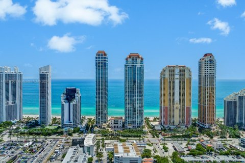 Condominio en venta en Sunny Isles Beach, Florida, 5 dormitorios, 580.73 m2 № 1309329 - foto 2