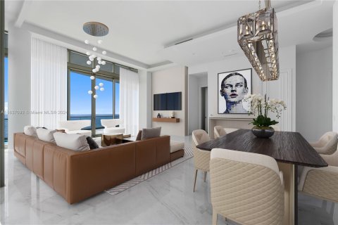 Condominio en venta en Sunny Isles Beach, Florida, 5 dormitorios, 580.73 m2 № 1309329 - foto 17