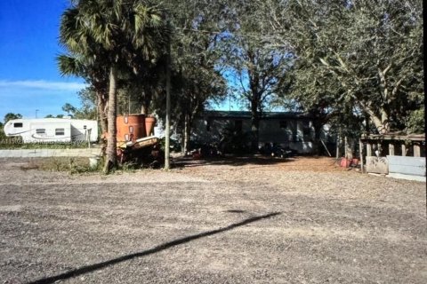 Terrain à vendre à Clewiston, Floride № 909356 - photo 9