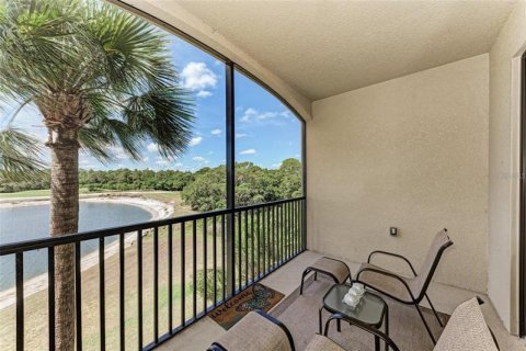 Condo in Bradenton, Florida, 2 bedrooms in LAKEWOOD NATIONAL  № 217456 - photo 7