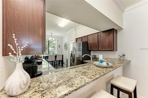 Condo in Bradenton, Florida, 2 bedrooms in LAKEWOOD NATIONAL  № 217456 - photo 11