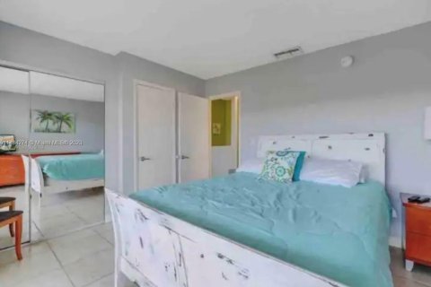 Touwnhouse à vendre à Key Largo, Floride: 2 chambres, 71.72 m2 № 660729 - photo 10