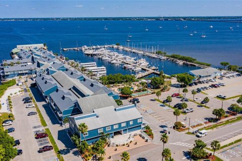 Villa ou maison à vendre à Punta Gorda, Floride: 3 chambres, 215.16 m2 № 485652 - photo 16