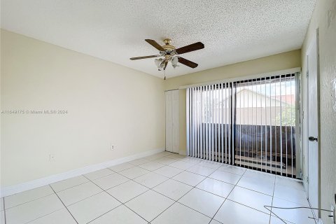 Copropriété à vendre à Hialeah, Floride: 3 chambres, 109.81 m2 № 1331604 - photo 21