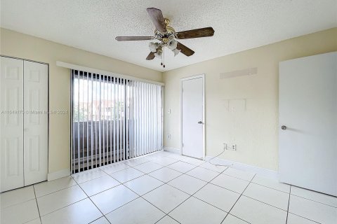 Copropriété à vendre à Hialeah, Floride: 3 chambres, 109.81 m2 № 1331604 - photo 22