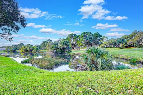 House in Port St. Lucie, Florida 4 bedrooms, 253.16 sq.m. № 1343931 - photo 4