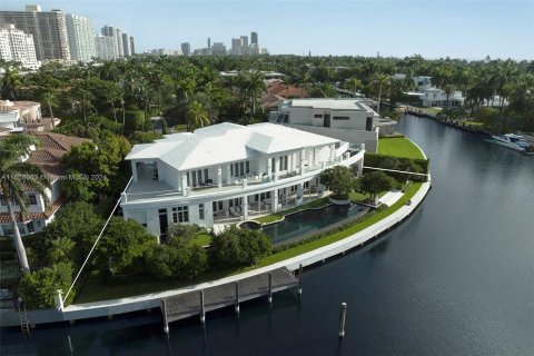 Villa ou maison à vendre à Golden Beach, Floride: 6 chambres, 815.96 m2 № 1360401 - photo 17