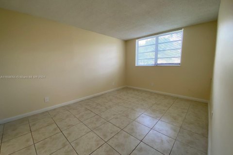 Copropriété à vendre à Tamarac, Floride: 1 chambre, 61.32 m2 № 1360399 - photo 7